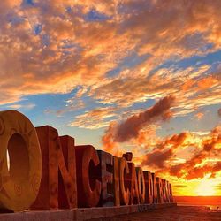 Vítima foi socorrida e levada ao hospital, mas morreu 15 minutos após dar entrada; prefeitura diz que local é isolado e não recomendado para banhistas