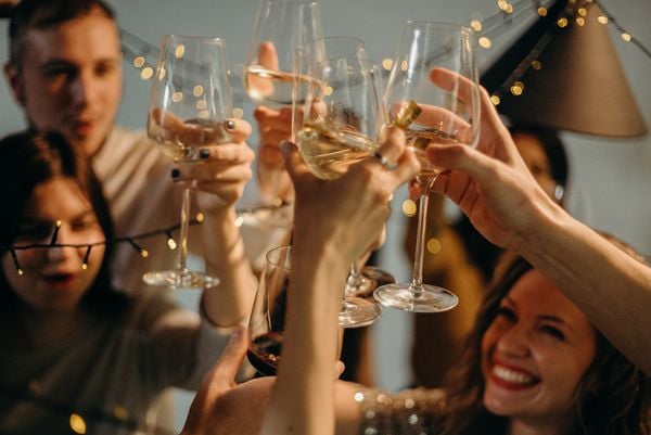 Festa de confraternização da empresa: devo ou não ir?