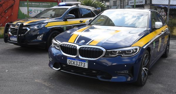 Enquanto a BMW tem utilização institucional, o Equinox é usado em operações e perseguições da PRF por Fernando Madeira