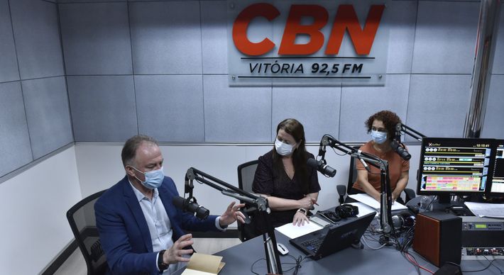 Em entrevista à Rádio CBN Vitória, governador manifestou preocupação com o suposto 'uso da PF para fins eleitorais e políticos'