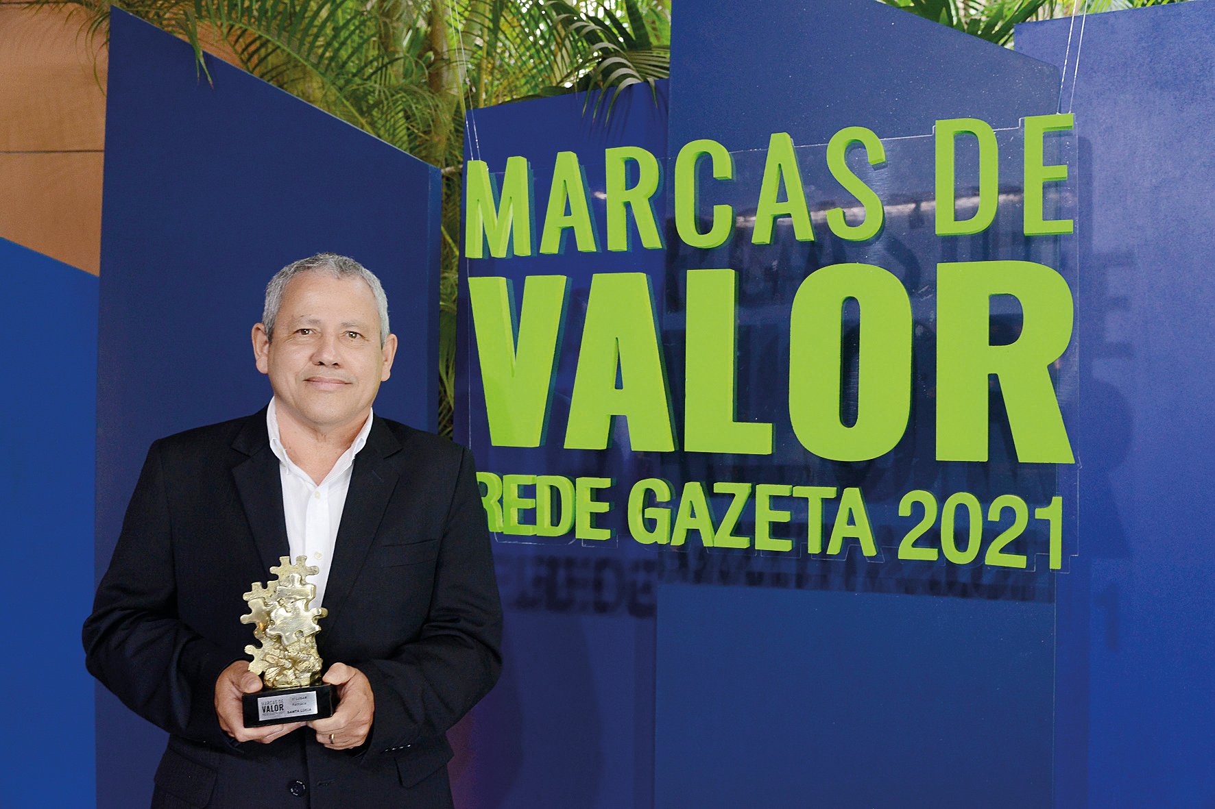 Prêmio Marcas de Valor 2021 - Ubiratan Lima - Drogarias Santa Lúcia