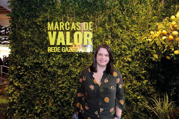 Fabíola Zardini por Cloves e Arthur Louzada