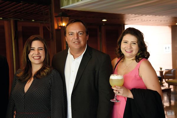 Michelle Colodetti, Samuel Nogueira e Andreia Carolina Rosa por Cloves e Arthur Louzada