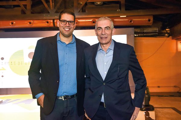 Pedro Rezende e Décio Chieppe por Cloves e Arthur Louzada