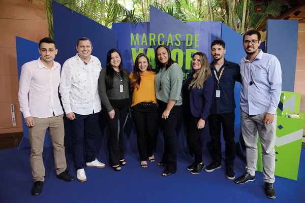 Roger Bongiovani, Marcio Facco, Luana Lana, Deisy Néspoli, Karime Schuckert, Flavia Alonso, arsis Souza, Wiliam Rodrigues por Cloves e Arthur Louzada