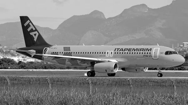 Avião da Itapemirim (ITA Transportes Aéreos)