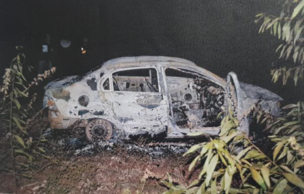 Carro utilizado pelos executores no assassinato de Fernando Cabeção foi incendiado pelos criminosos após o crime