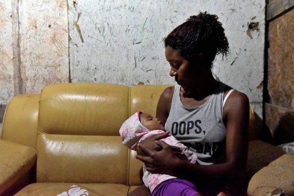 Rayani Monteiro e a filha Rayssa também contam com doações por Fernando Madeira