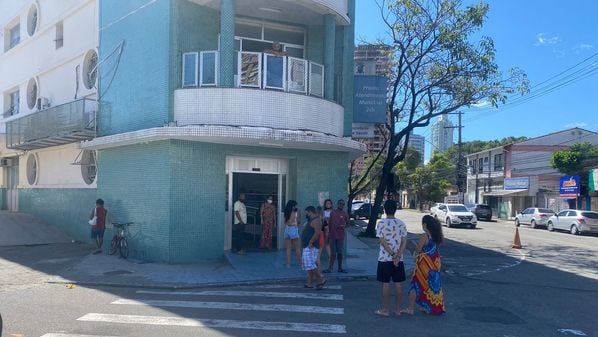 Segundo a PM, criança chegou pálida e com os lábios roxos no destacamento de polícia; médicos consideraram ação dos policiais fundamental no socorro à menina