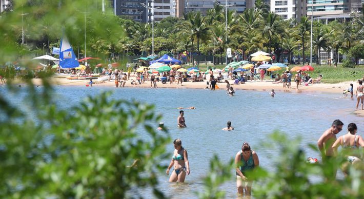 Para quem quer curtir uma praia, não há previsão de chuva, segundo o Instituto Capixaba de Pesquisa, Assistência Técnica e Extensão Rural (Incaper)