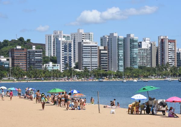 Praia da Curva da Jurema, Vitória por Carlos Alberto Silva