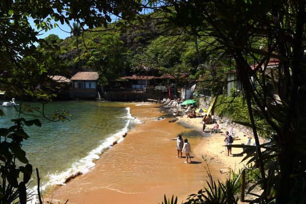 Praia do Bananal, em Vila Velha por Carlos Alberto Silva