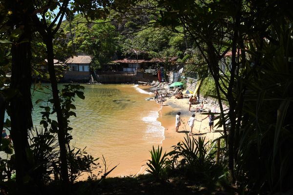 Praia do Bananal, em Vila Velha por Carlos Alberto Silva