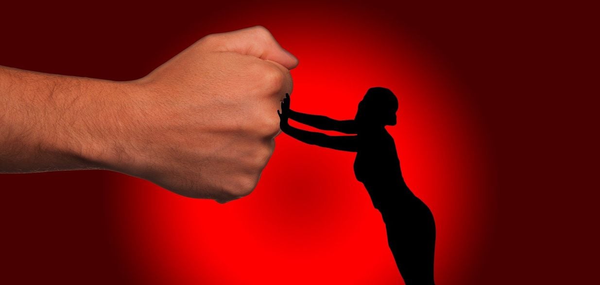 Ouça entrevista com a promotora de Justiça da Mulher de Vitória, Sueli Lima e Silva