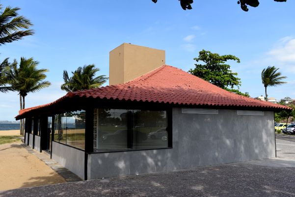 Quiosques na Curva da Jurema por Fernando Madeira