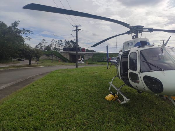 Helicóptero do Notaer socorre vítimas de acidente na BR 101 por Divulgação | Notaer