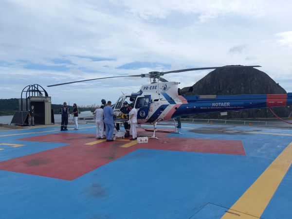 Helicóptero do Notaer socorre vítimas de acidente na BR 101 por Divulgação | Notaer