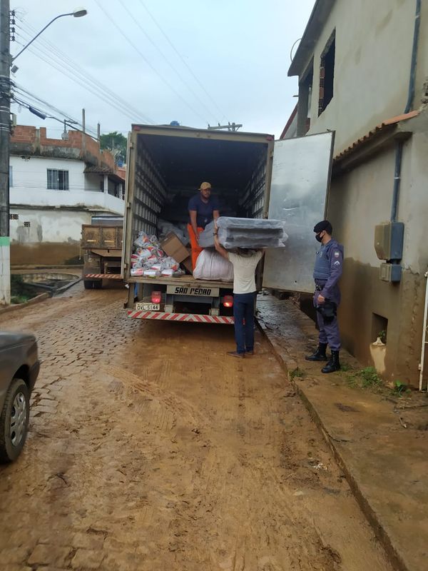 PM presta apoio à população em São José do Calçado por Divulgação | 3° BPMES