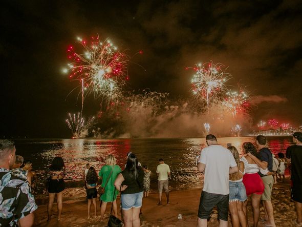 Queima de fogos em Vila Velha no Réveillon 2022 por Adessandro Reis/Divulgação PMVV