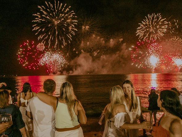 Queima de fogos em Vila Velha no Réveillon 2022 por Adessandro Reis/Divulgação PMVV