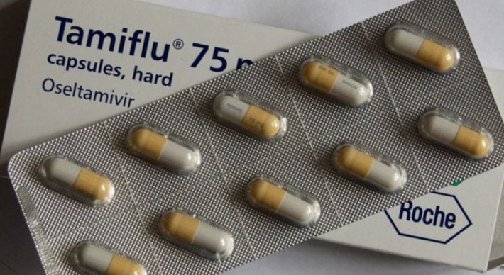 Procura por medicamento que combate o vírus da gripe aumentou nas farmácias. Especialistas alertam para uso indiscriminado e reforçam necessidade de orientação médica