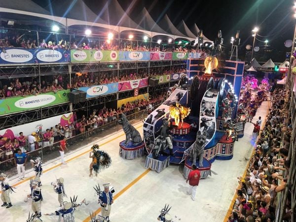 Carnaval de Vitória: desfile da Boa Vista, em 2019, no Sambão do Povo