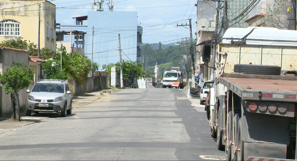 Rua onde fica a pizzaria, no dia seguinte ao crime