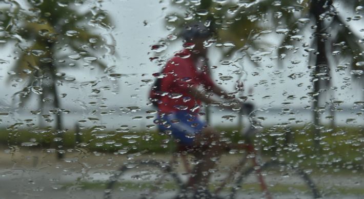 Novo alerta do Instituto Nacional de Meteorologia (Inmet) para chuvas intensas é válido das 10h10 desta terça-feira até as 10h de quarta-feira (12)
