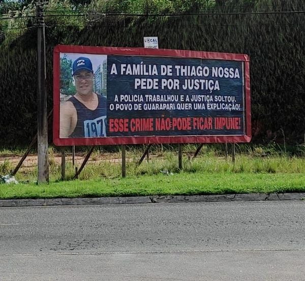 Família de empresário morto em Guarapari pede justiça em outdoors pela cidade