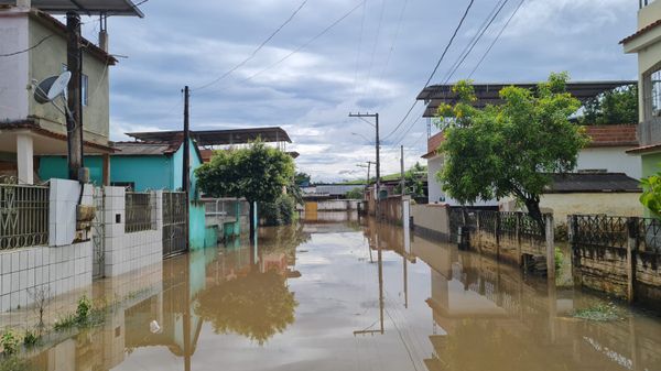 Alagamento nas ruas do distrito de Pacotuba  