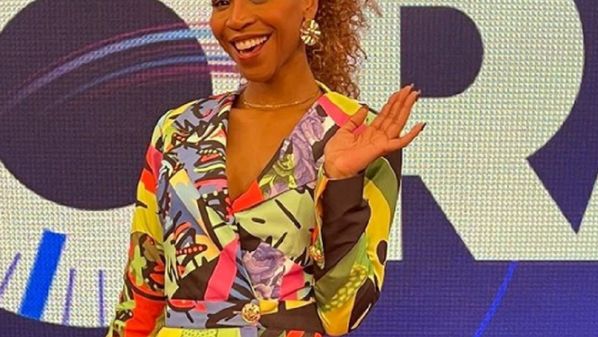 Cantora disse que canção foi feita para lidar, de forma bem humorada, com as adversidades da vida, em referência a sua passagem no 'BBB'