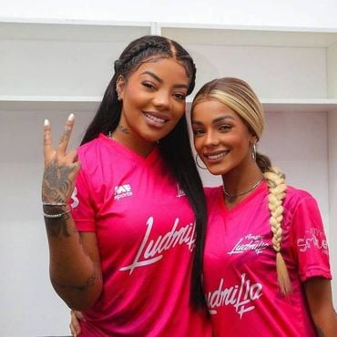 Imagem - Ludmilla e Brunna distribuem cestas básicas em Duque de Caxias