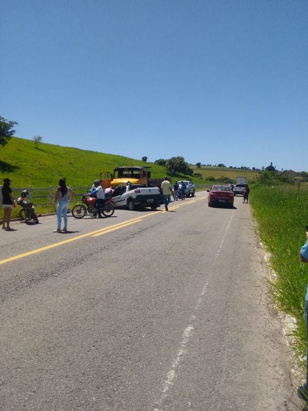 O acidente aconteceu próximo à localidade de Santana Feliz, em Presidente Kennedy por Redes Sociais