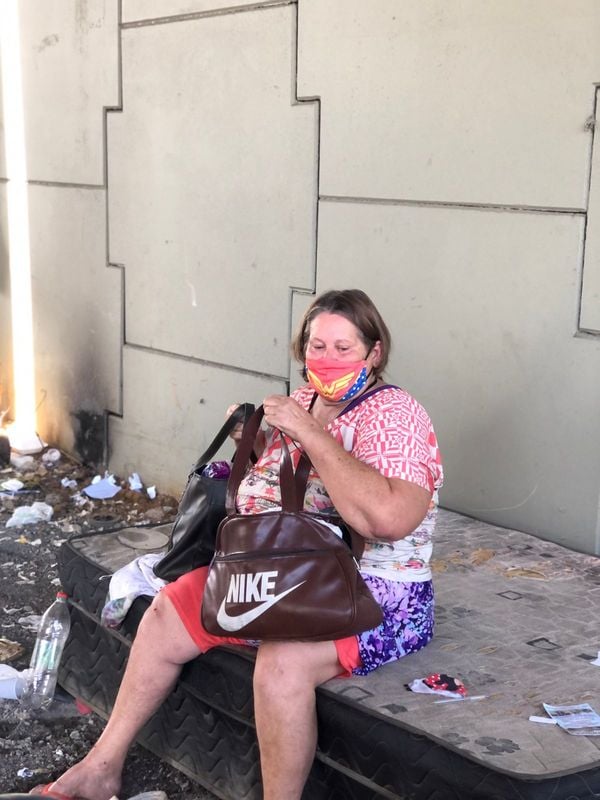 Cadeirante recebe aluguel social e é retirada de viaduto por Prefeitura de Cariacica