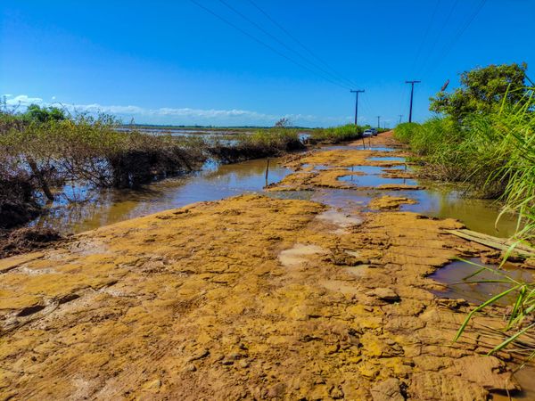 Rodovia ES 440, em Regência, é liberada após ficar interditada por uma semana por Divulgação | Prefeitura de Linhares