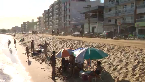 Erosão em praias de Marataízes e Piúma preocupa turistas e comerciantes 