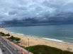 Tempo nublado na Praia de Itaparica, Vila Velha, na manhã de quarta (26/01)(Laila Magesk)