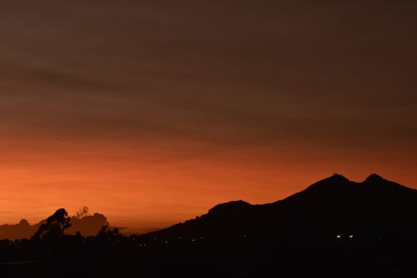 Amanhecer de quinta-feira (27) na Serra, Grande Vitória por Ricardo Medeiros