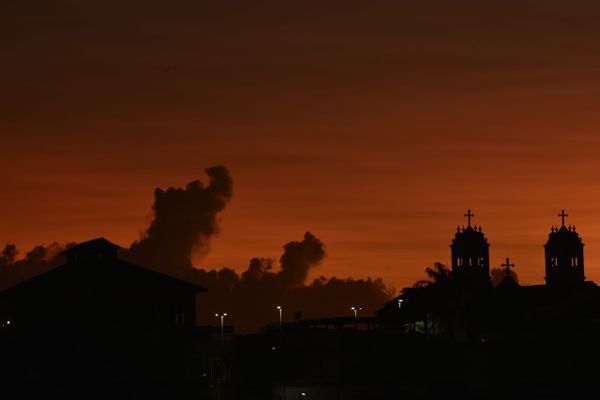 Amanhecer de quinta-feira (27) na Serra, Grande Vitória por Ricardo Medeiros