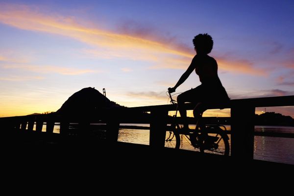 Amanhecer na Avenida Beira-Mar, em Vitória por Fernando Madeira