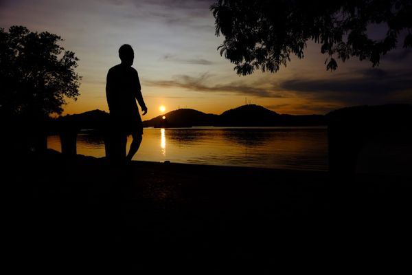 Amanhecer na Avenida Beira-Mar, em Vitória por Fernando Madeira