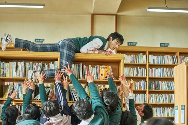 All of Us Are Dead: série sul-coreana de zumbis conquista o primeiro lugar  na Netflix