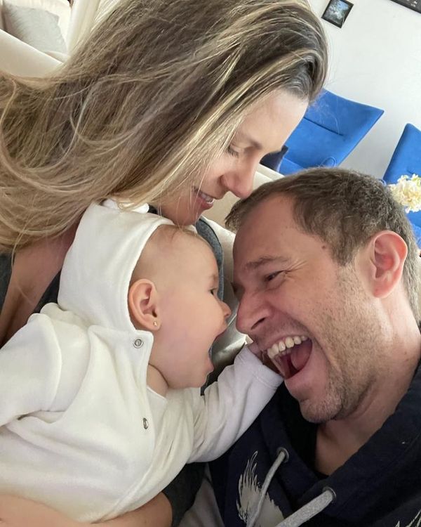 Tiago Leifert e Daiana Garbin anunciaram que sua filha, Lua, câncer nos olhos
