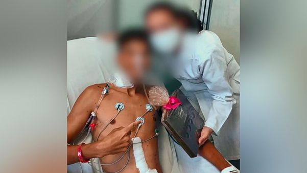 Rapaz encontrado com barriga aberta em praia de Guarapari segue internado em hospital