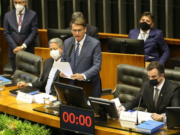 Brasília-DF - O presidente da República, Jair Bolsonaro, discursa durante a sessão inaugural dos trabalhos legislativos de 2022, no Congresso Nacional