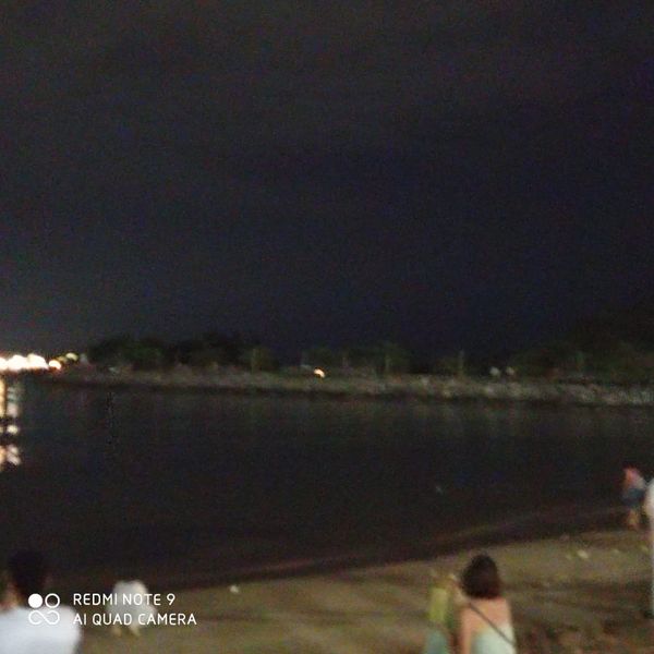 No Dia de Iemanjá, píer fica às escuras em Vitória por Leitor | A Gazeta