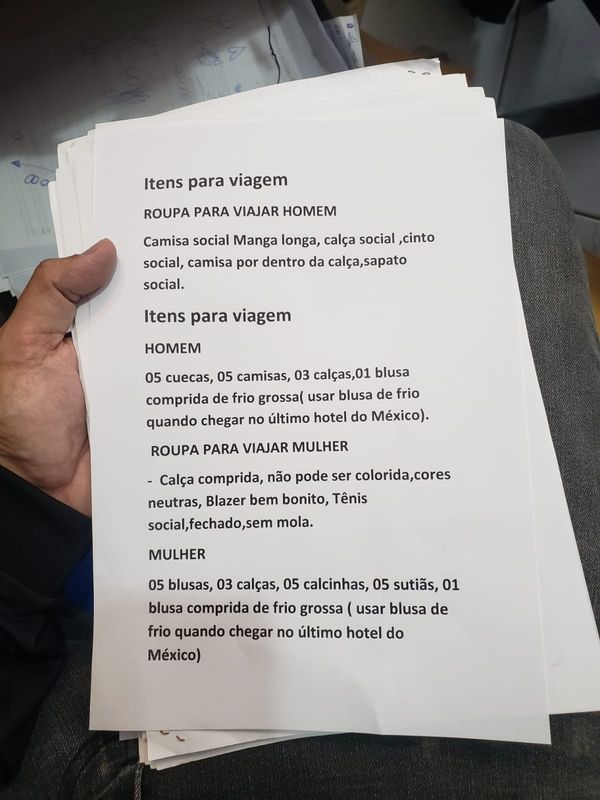 Migrantes recebiam orientações para a viagem ilegal