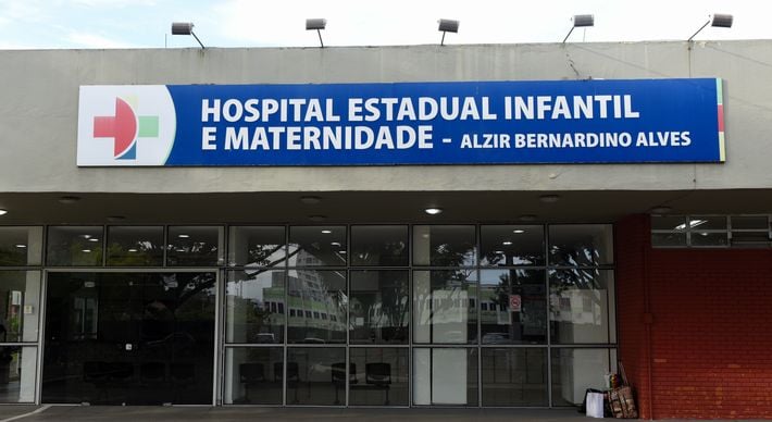 A menina de 13 anos está internada no Hospital Infantil de Vila Velha e contou ter sofrido violência sexual e ameaças; caso segue em investigação