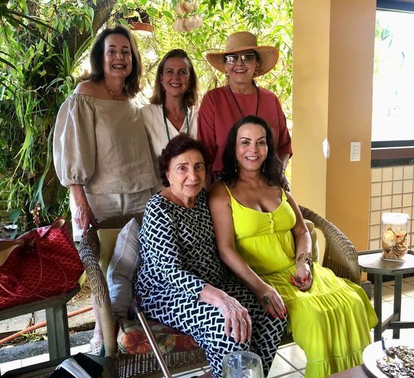 Diana Murad, Nazaré Miranda, Lucia Medina, Maria Helena Pacheco e Neila Neiva