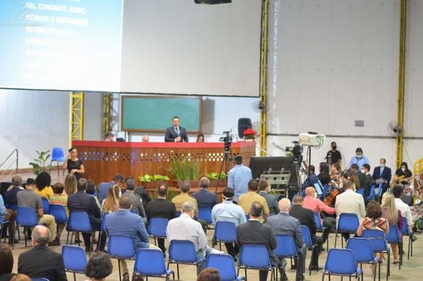 Um culto para marcar a inauguração do Instituto Edward Dodd foi celebrado no Maanaim de Vila Velha, local que também sedia a escola por Juliana Alves